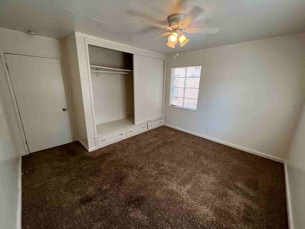 315 W Kaweah Ave - Photo 6 of 14