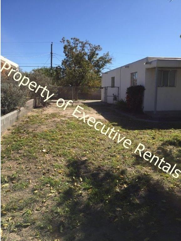 2324 E Idaho Ave - Photo 2 of 26