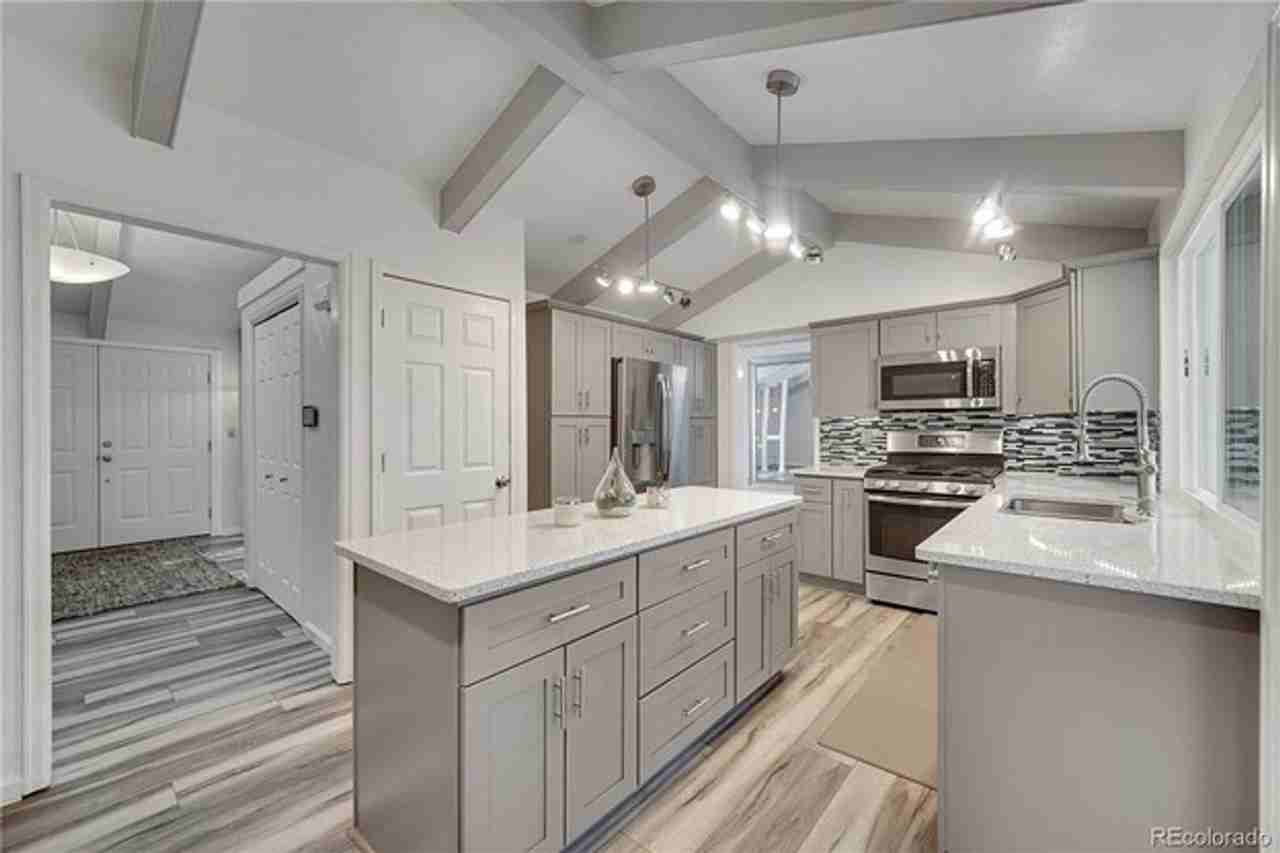 4423 Pali Way - Photo 3 of 22