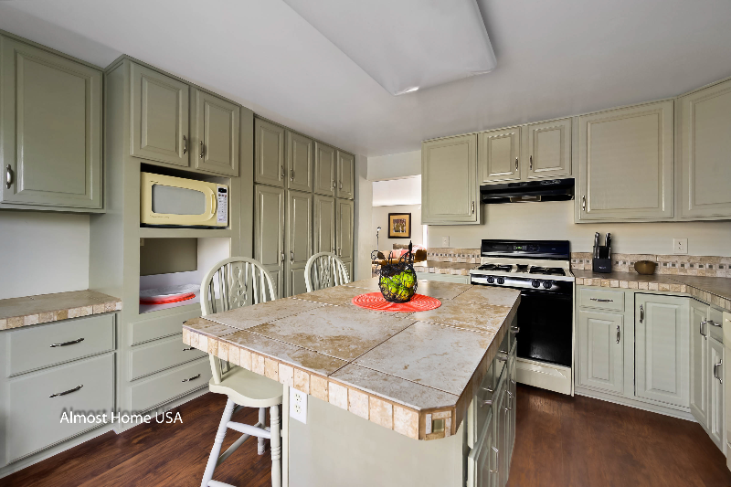 1250 E St - Photo 6 of 34