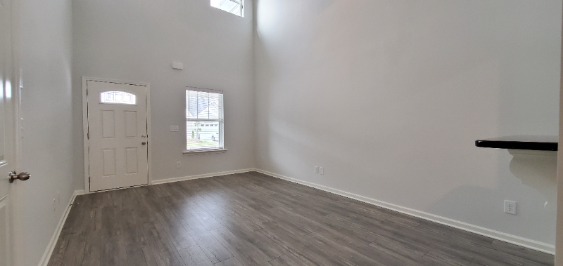 211 Ruth Way - Photo 4 of 45