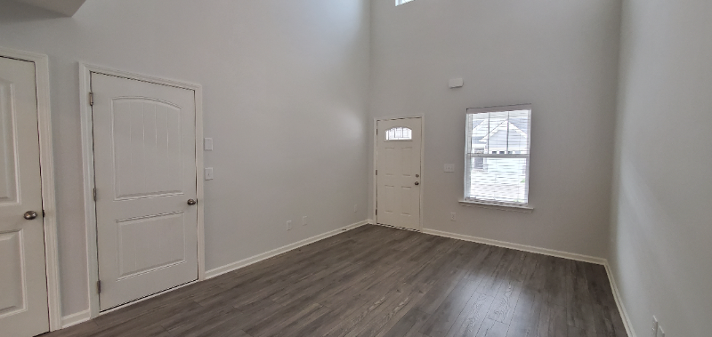 211 Ruth Way - Photo 5 of 45