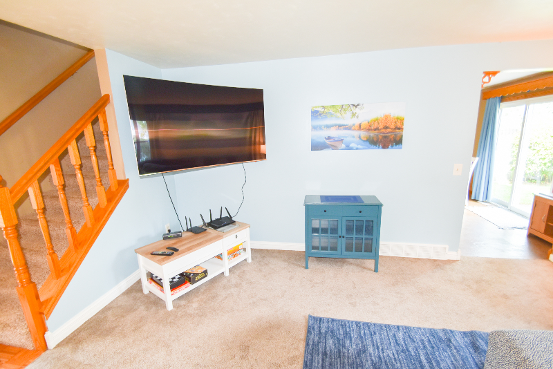 1030 Coppens Rd - Photo 5 of 24