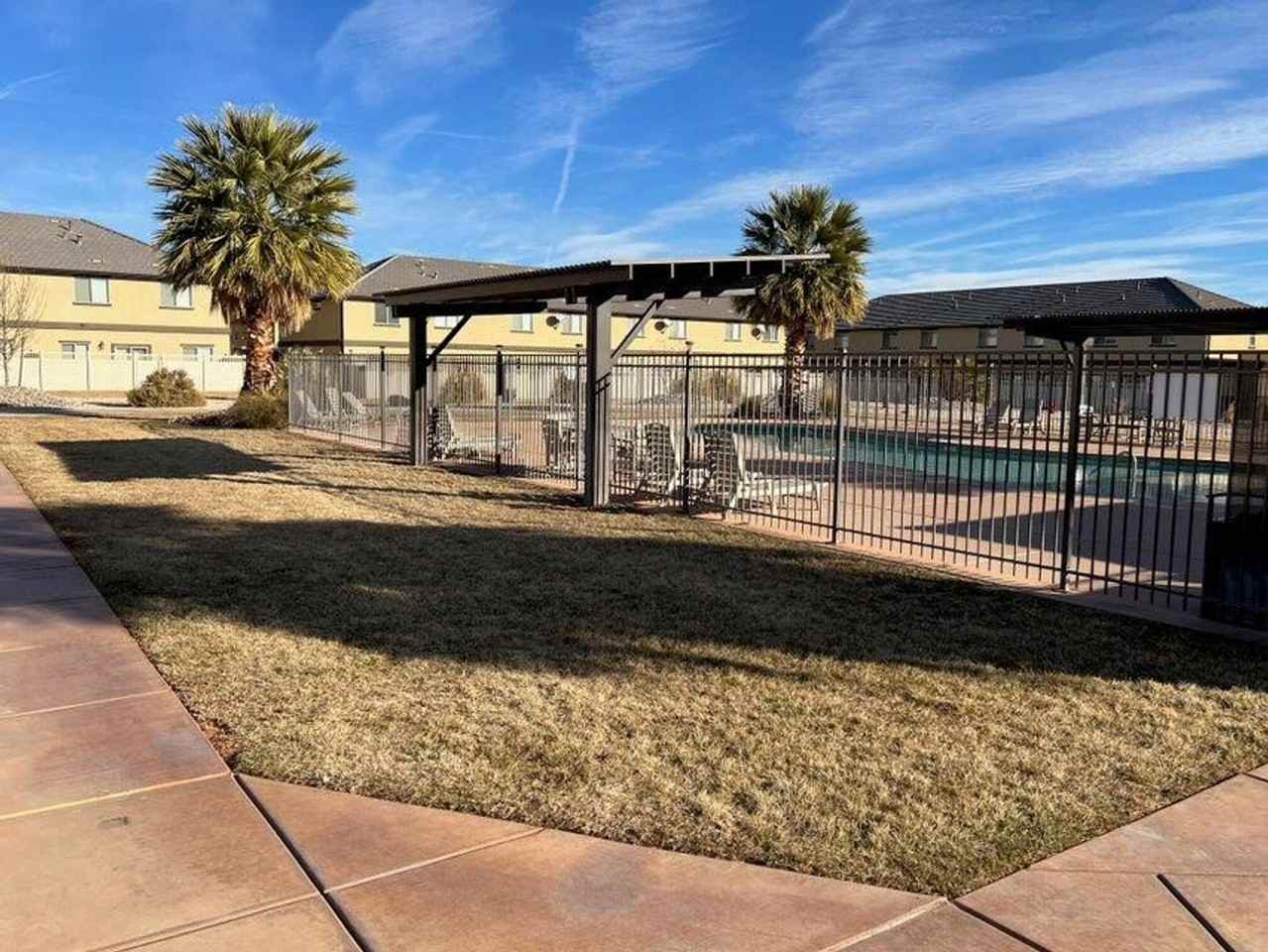 2520 Blackhawk Dr #75 - Photo 7 of 12