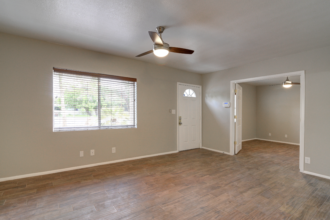 519 W 13th St - Photo 2 of 16