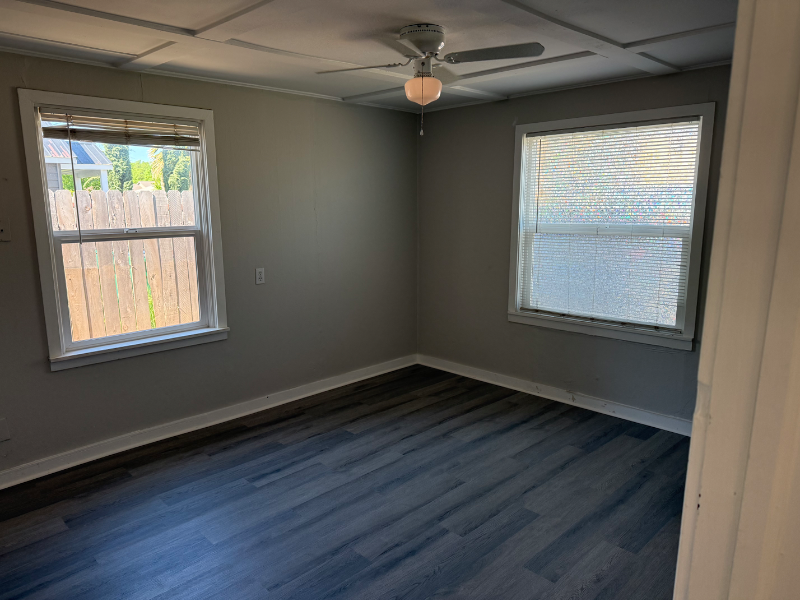 1771 School St - Photo 3 of 7