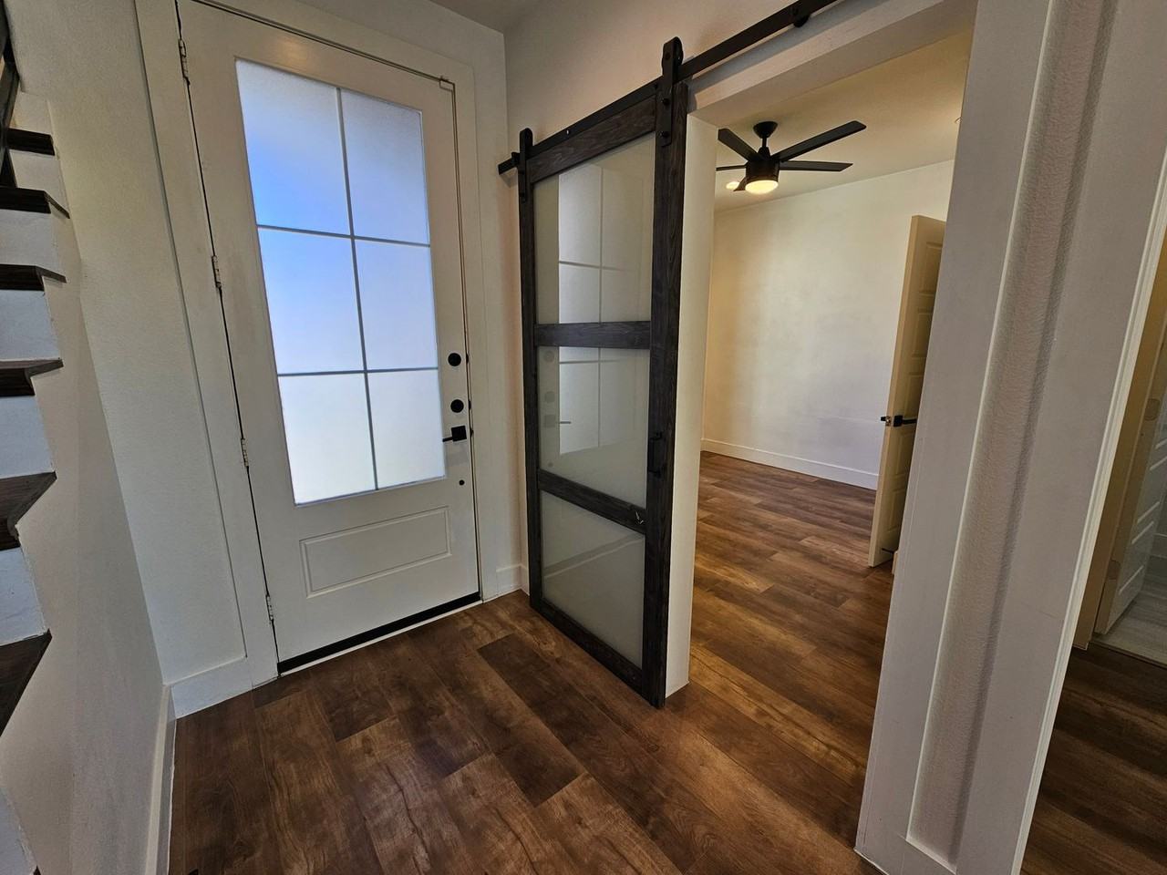 2374 Southwood Dr - Photo 2 of 46