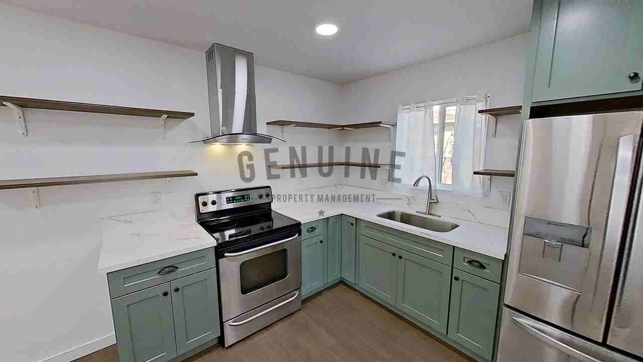 8134 Poinsettia Dr #B - Photo 5 of 16