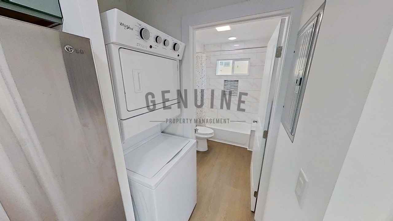 8134 Poinsettia Dr #B - Photo 6 of 16