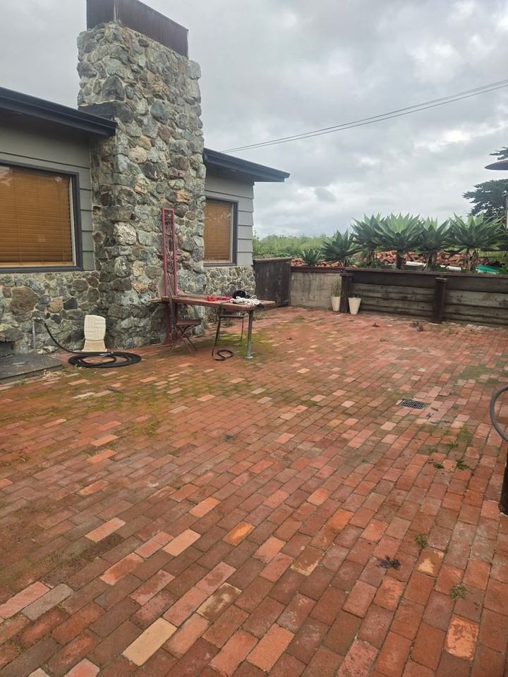 1511 8th St - Photo 4 of 15