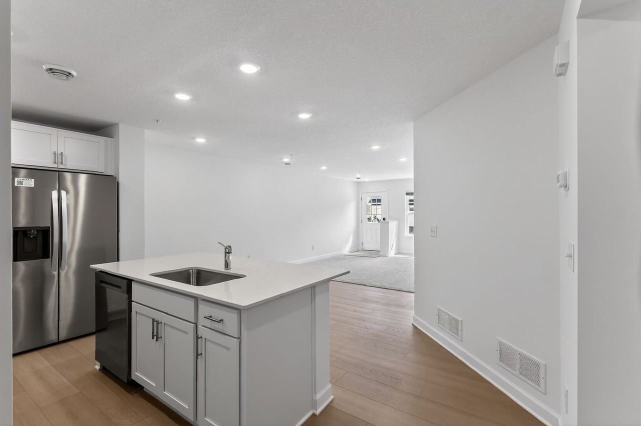 14990 Adare Way - Photo 5 of 25