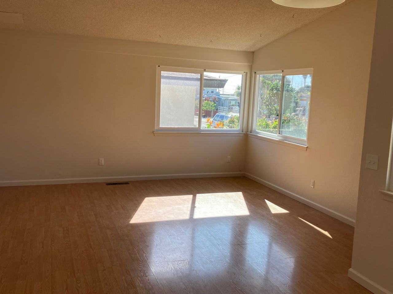 420 Nevis St - Photo 6 of 21