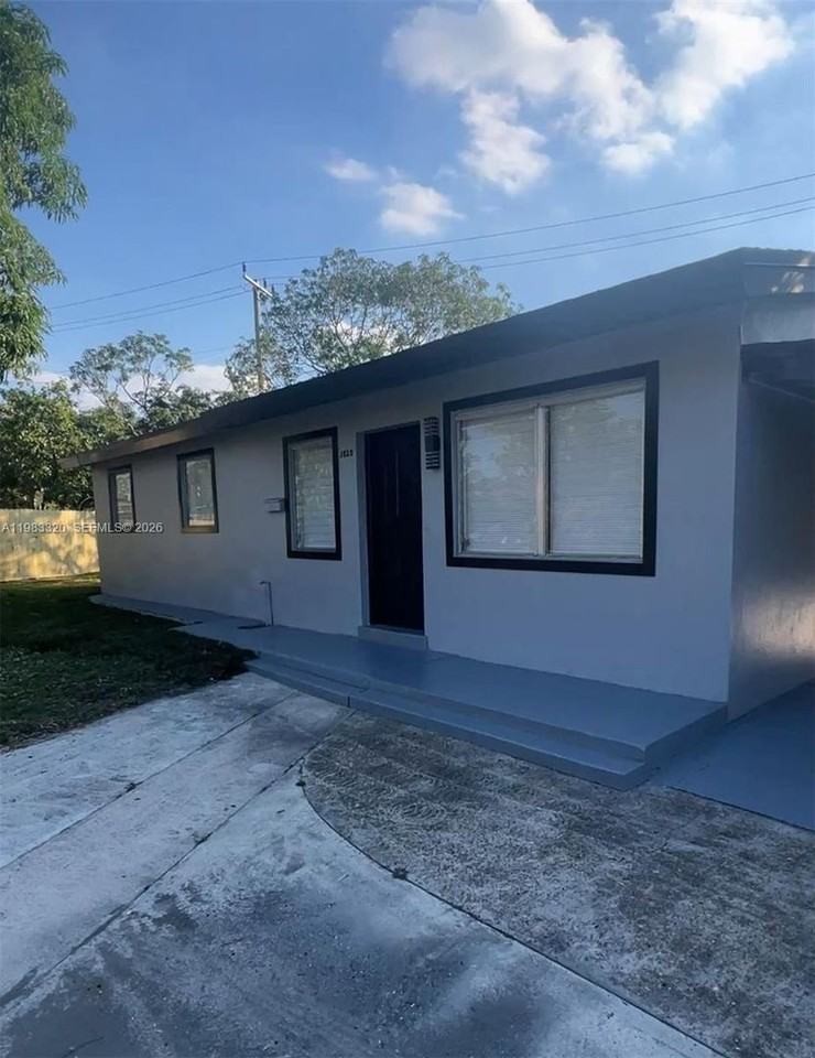 3820 Sw 16th St - Photo 6 of 16