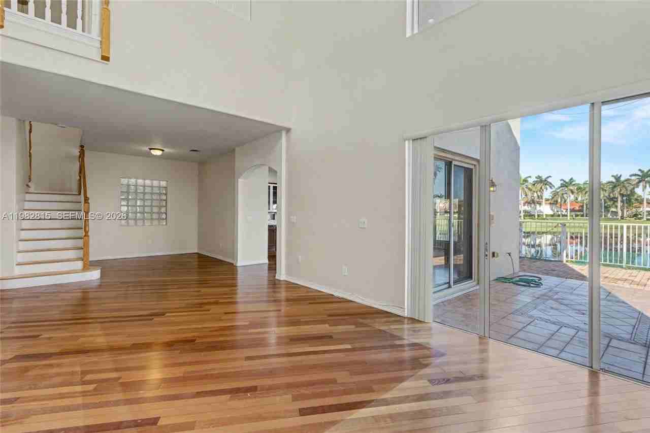 1560 Seagrape Way - Photo 3 of 16