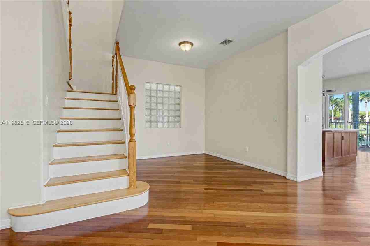 1560 Seagrape Way - Photo 5 of 16