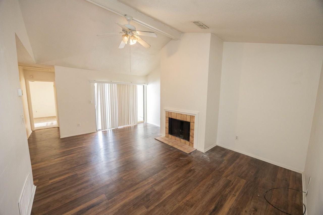 4732 Retreat Rd - Photo 3 of 11