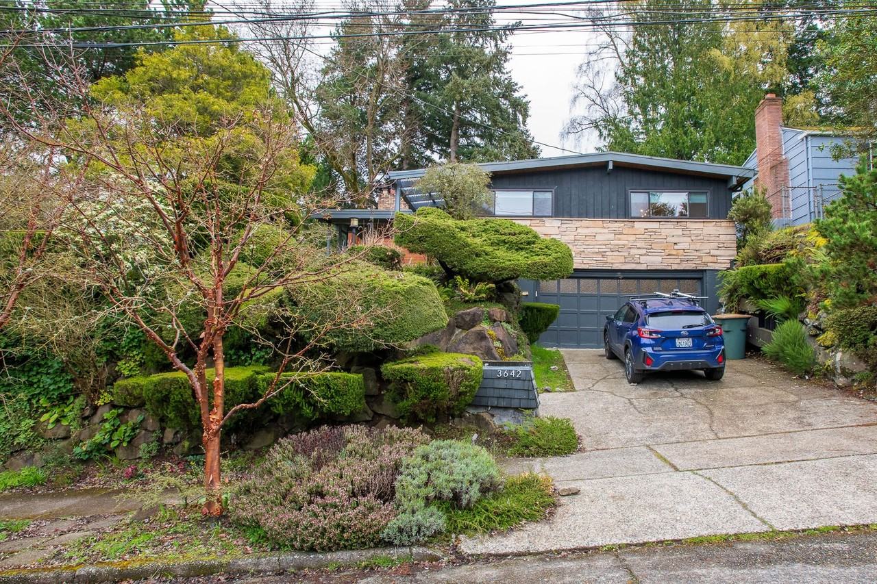 3642 39th Ave W - Photo 2 of 50