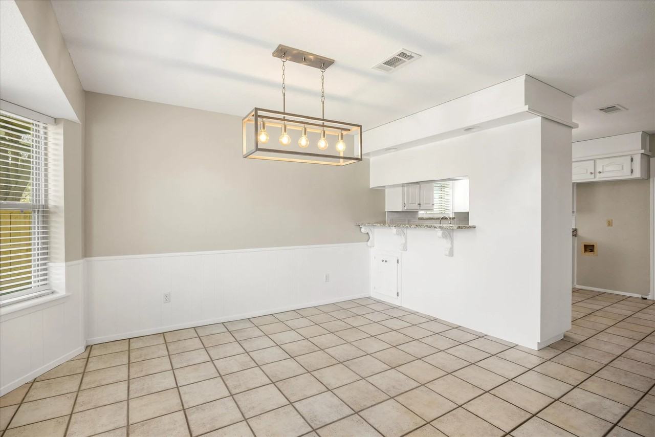 1111 Dove Hollow Rd - Photo 6 of 20