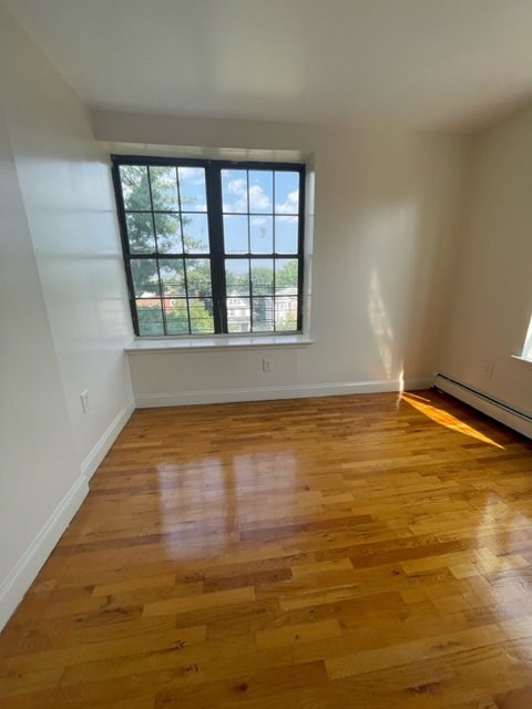 10 Osborne Ter #4F - Photo 2 of 6