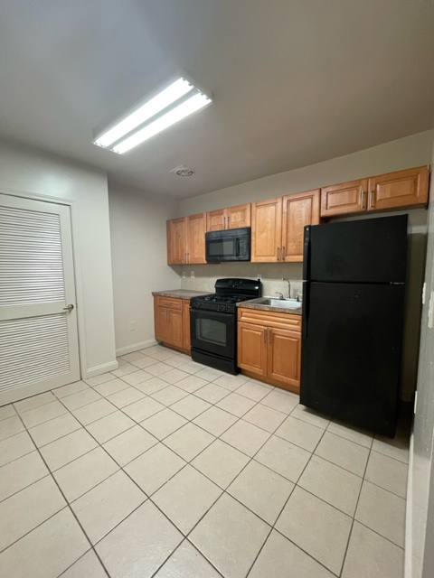 10 Osborne Ter #4F - Photo 4 of 6