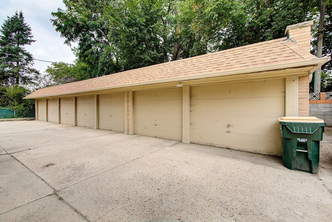 4802-12 W Wells St - Photo 2 of 4