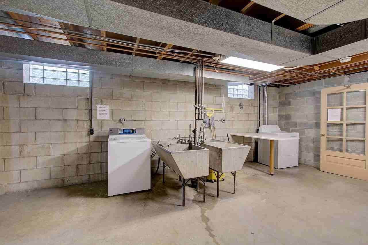 4802-12 W Wells St - Photo 3 of 4