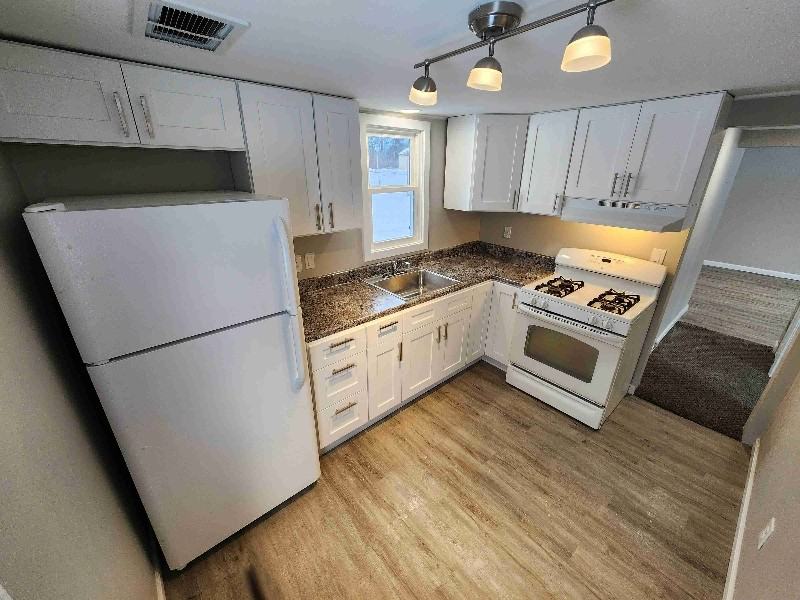 14572 N Saginaw Rd #5 - Photo 2 of 5