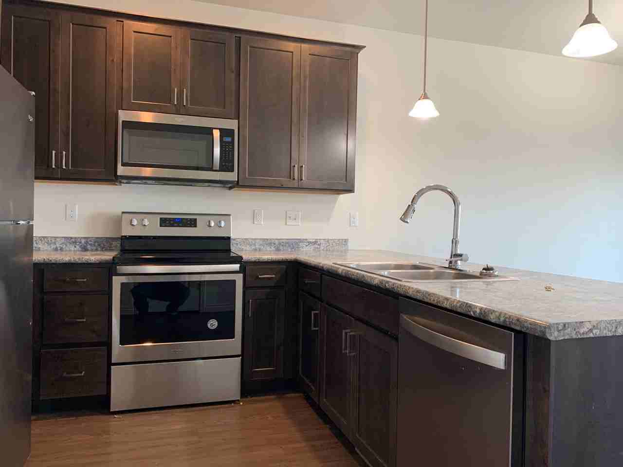 1760 S 750 E - Photo 5 of 20