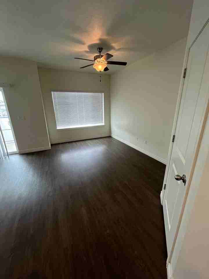 1760 S 750 E - Photo 7 of 20