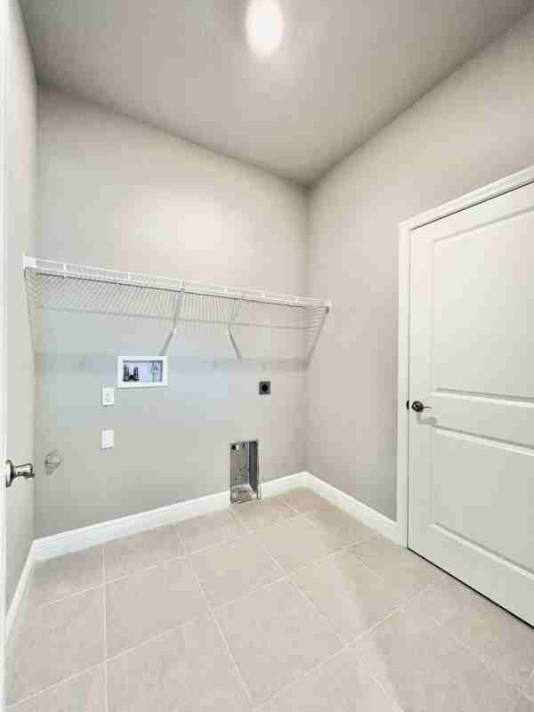 9359 Highland Hills Dr - Photo 5 of 13