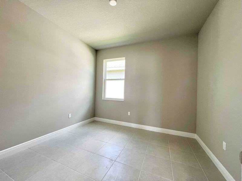 9359 Highland Hills Dr - Photo 6 of 13