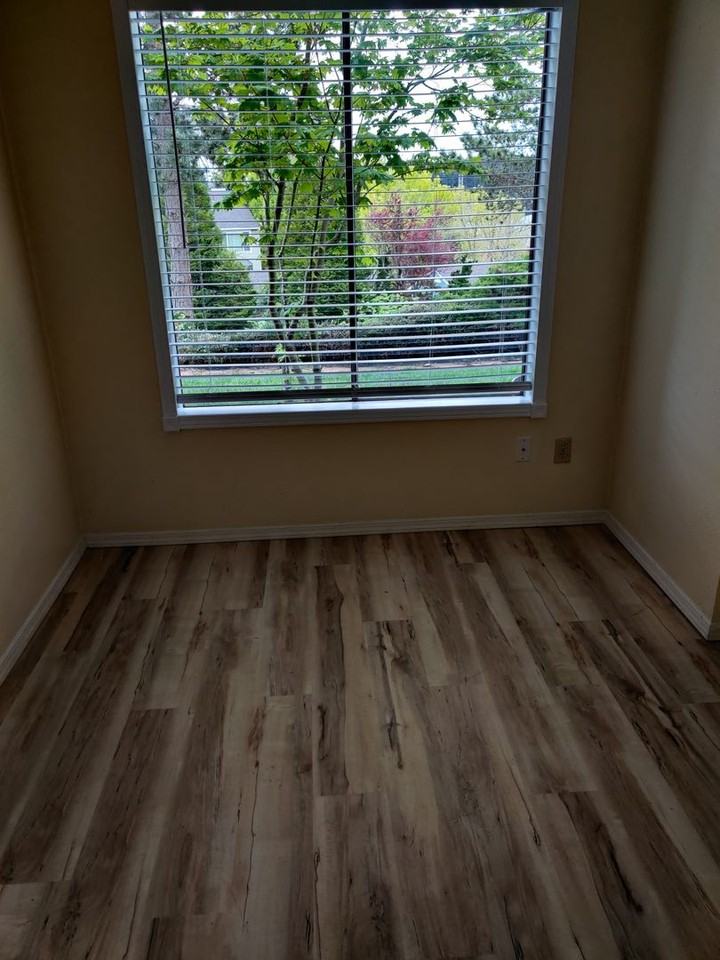 14443 127th Ln Ne #7 - Photo 5 of 11