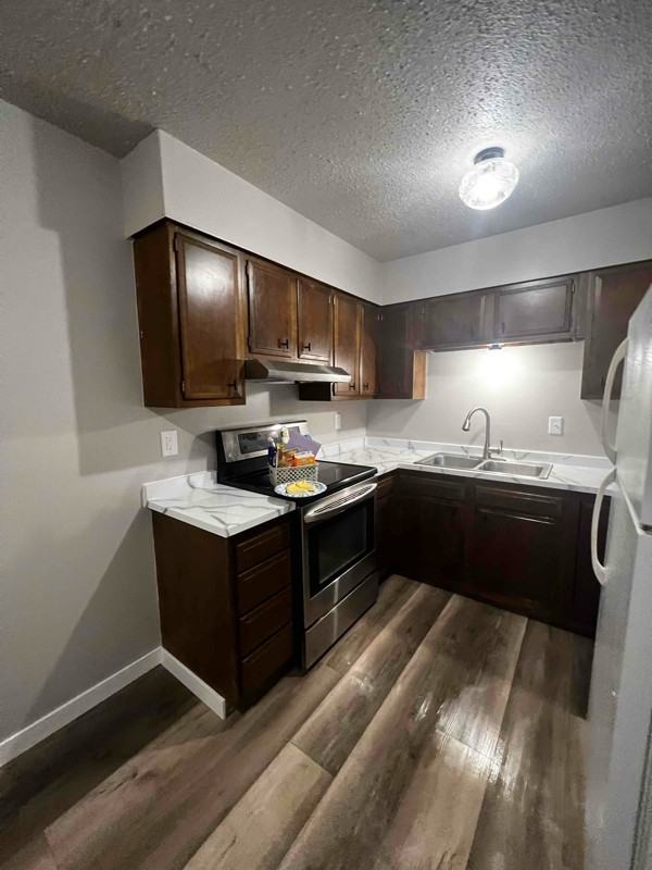 360 2nd Ave Sw - Photo 5 of 5