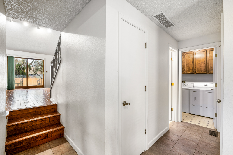 2243 E Serene Dr - Photo 3 of 16