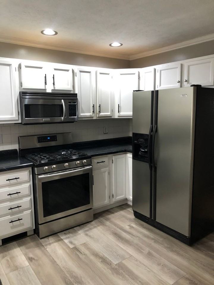 3330 Trafalgar Ct - Photo 5 of 11