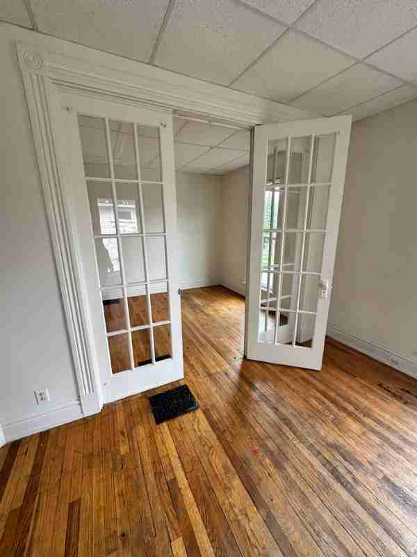 311 N Van Buren St - Photo 2 of 10