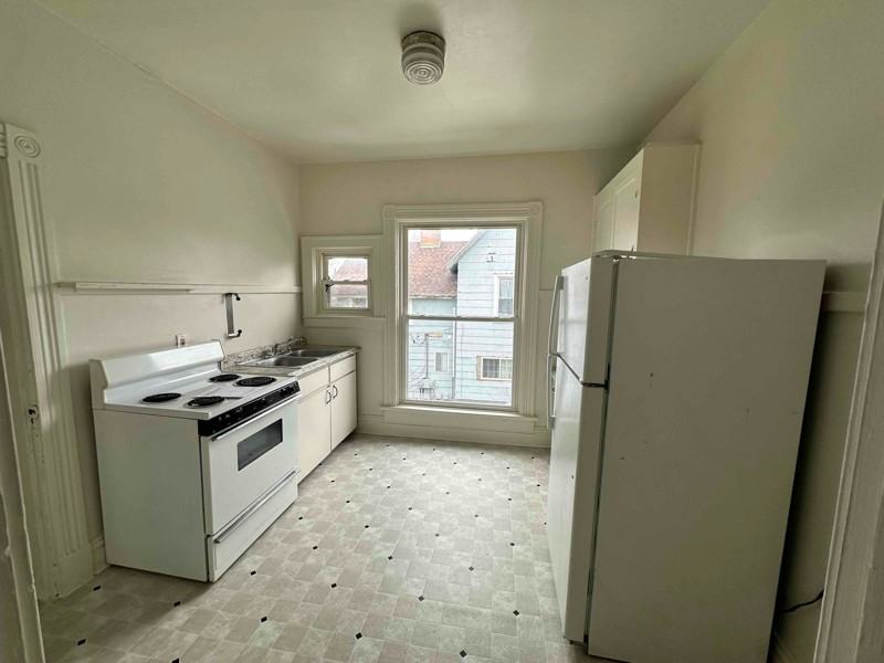 311 N Van Buren St - Photo 3 of 10