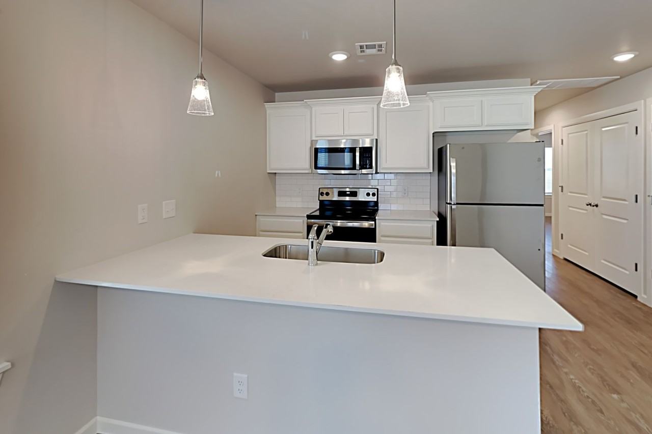 11205 Northstar Ln - Photo 6 of 16