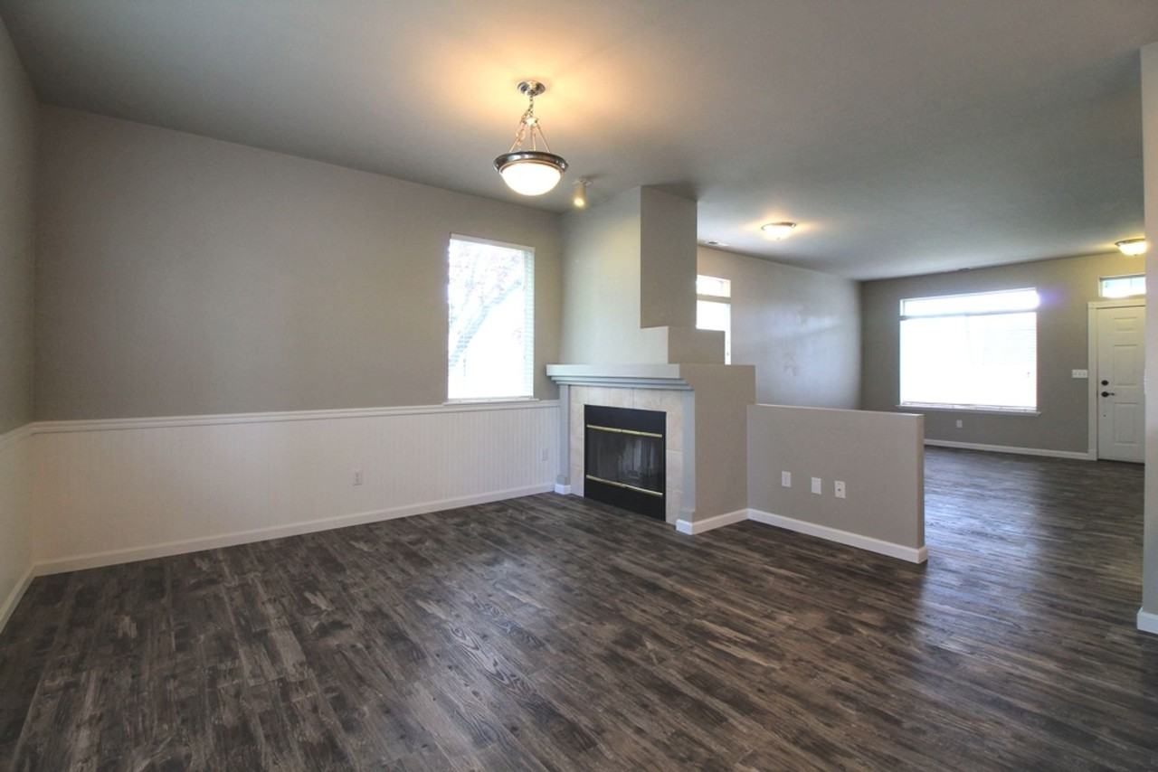 702 N Nevada Ct - Photo 4 of 13