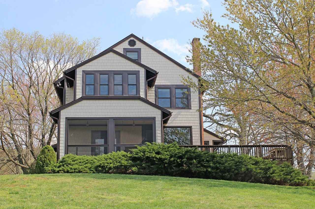 4577 Stony Point Rd - Photo 5 of 24