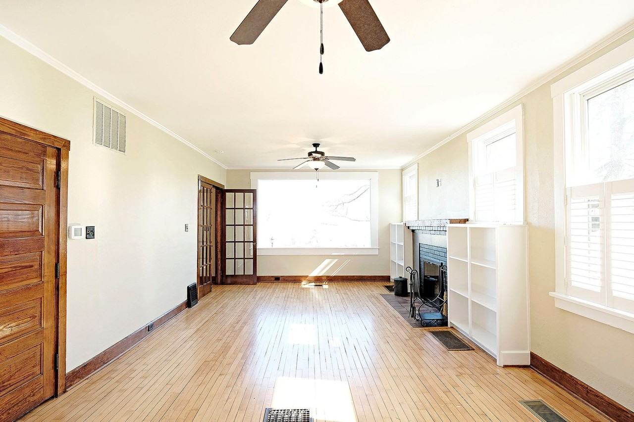 4577 Stony Point Rd - Photo 7 of 24