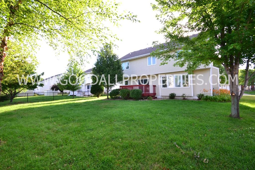 5728 Nw 92nd Ct - Photo 3 of 15