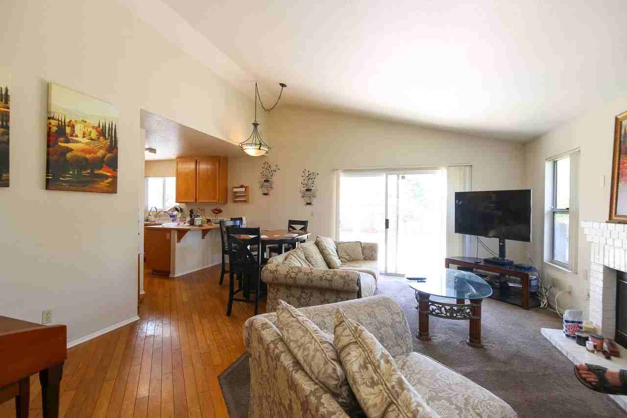 1189 Camino Del Sol - Photo 2 of 12