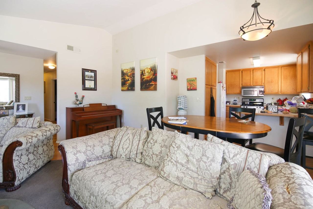 1189 Camino Del Sol - Photo 3 of 12