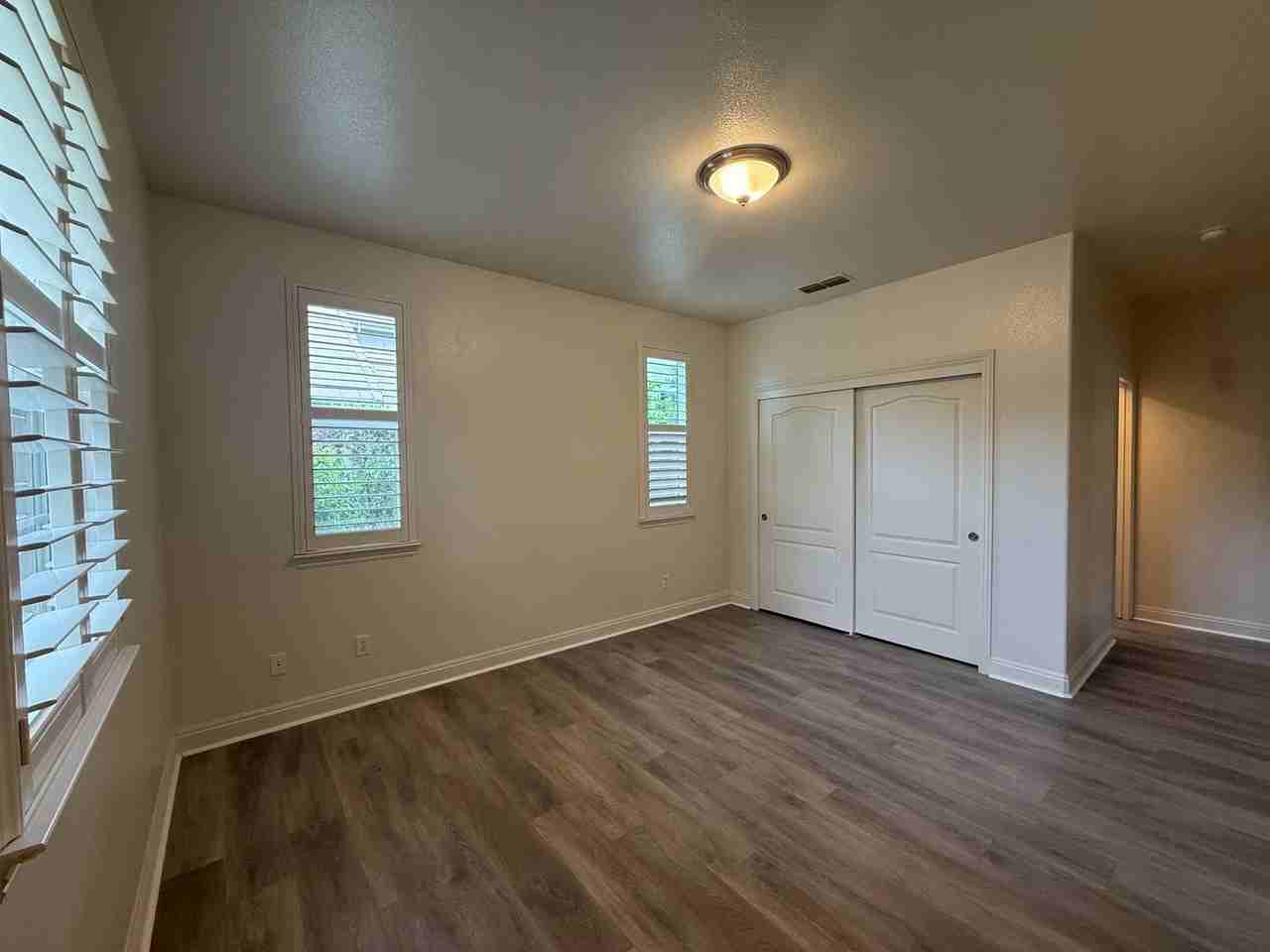 4221 Anatolia Dr - Photo 5 of 28