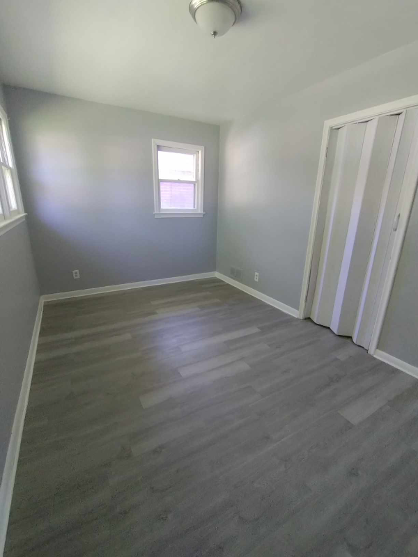 2914 Cheyenne Ave - Photo 3 of 7