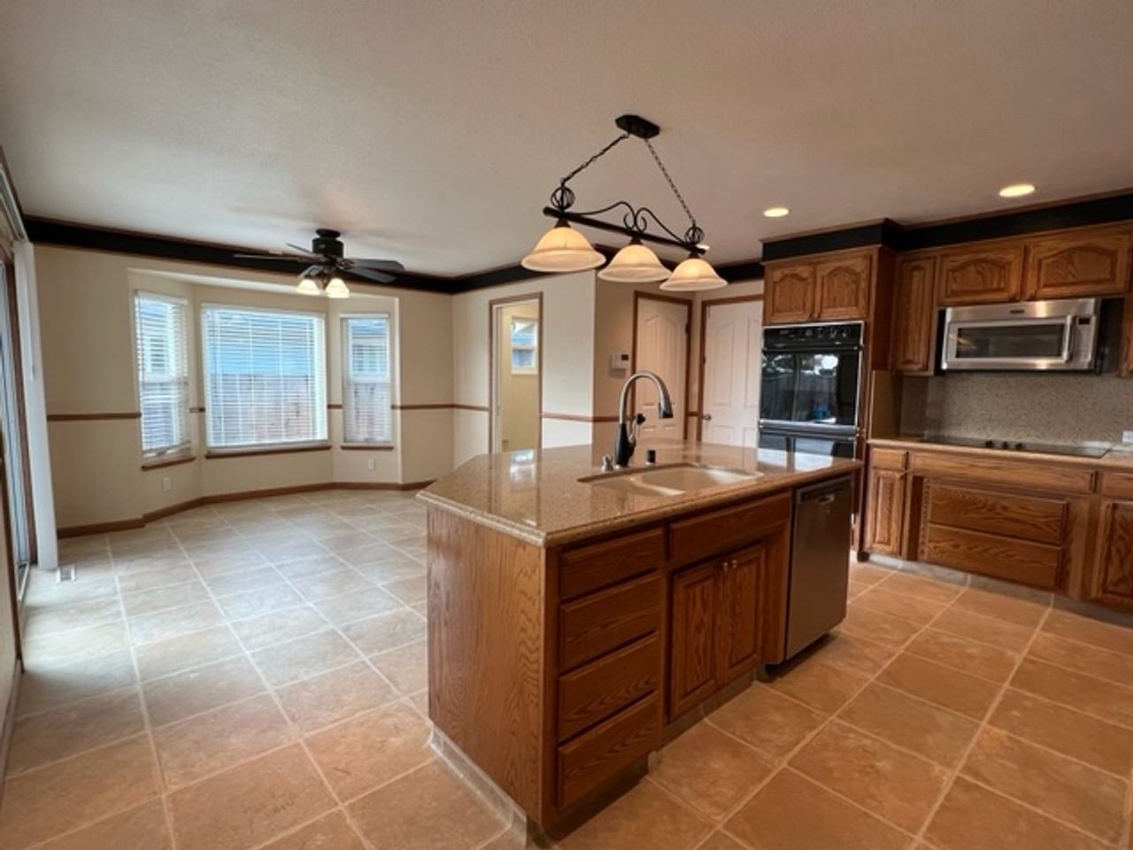 341 San Juan Dr - Photo 4 of 21