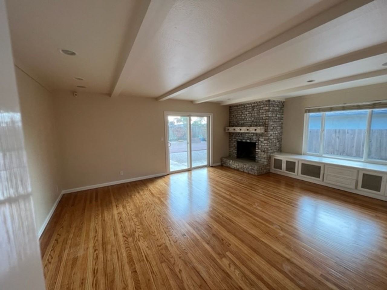 341 San Juan Dr - Photo 7 of 21