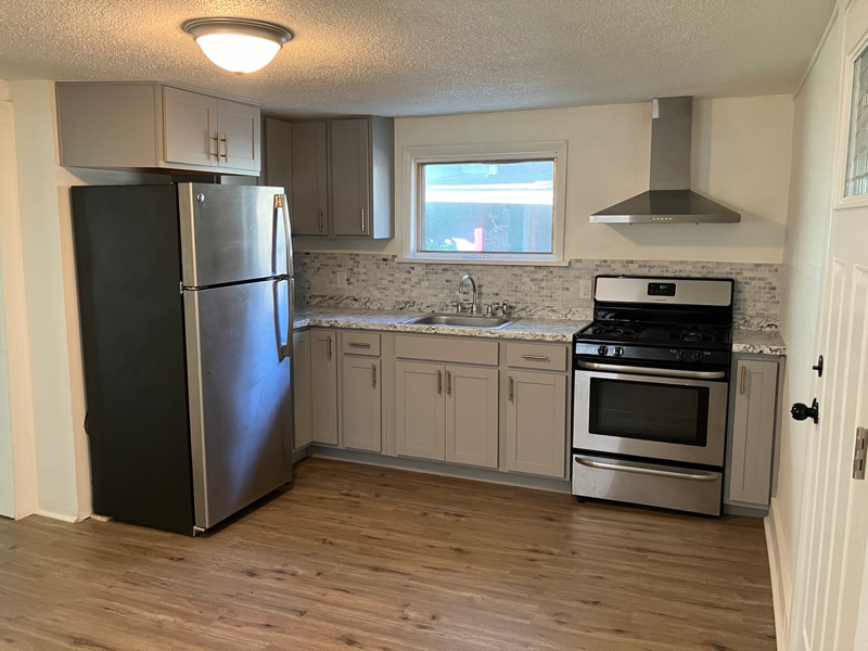 1130 Blair Ave - Photo 4 of 14