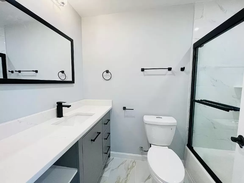 487 Lincoln St #2 - Photo 3 of 9